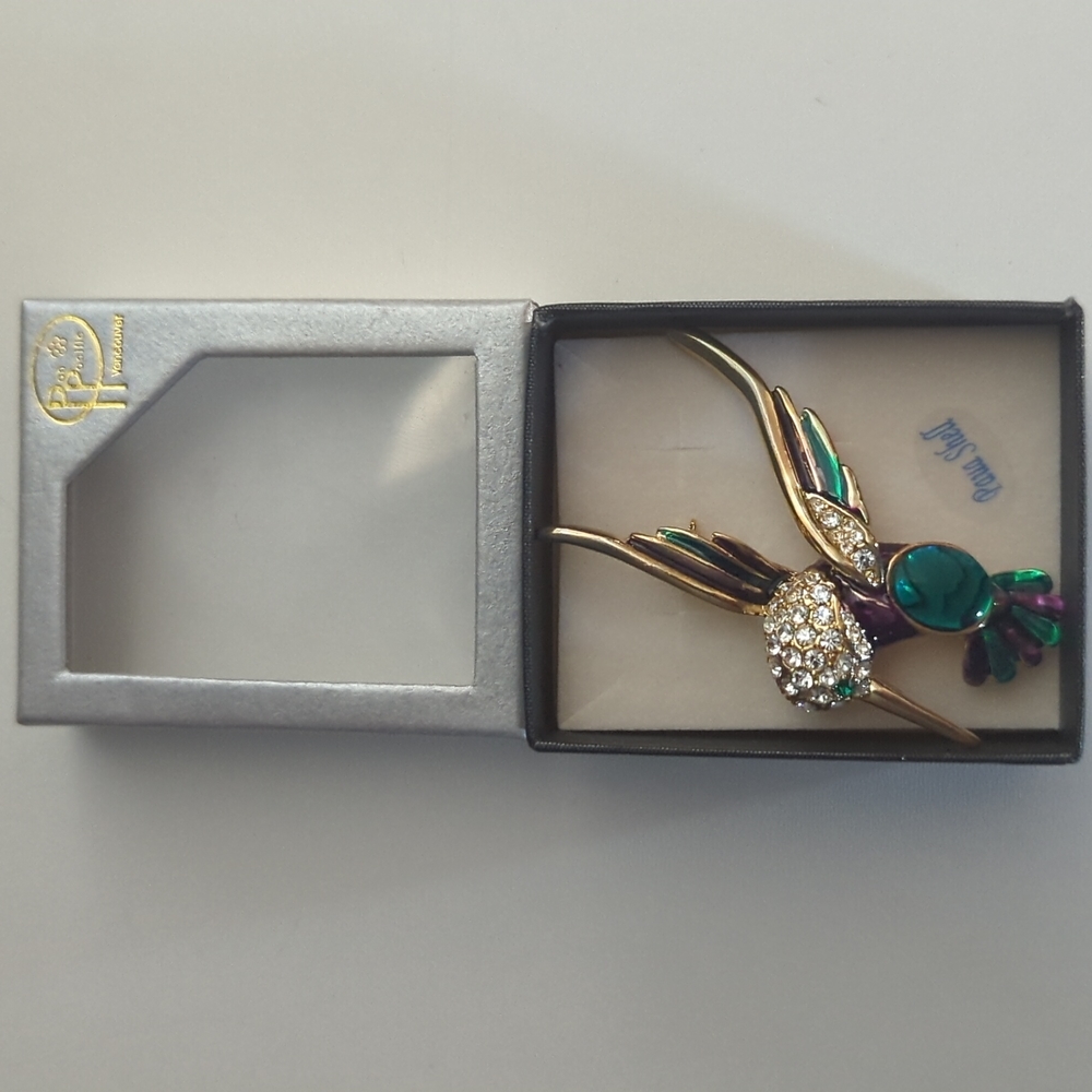 Pan Pacific Brooch